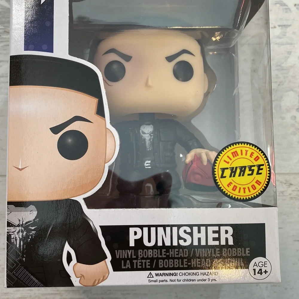 Funko Pop Punisher Chase #216 Marvel Daredevil Bobble Head - Picture 3 of 10